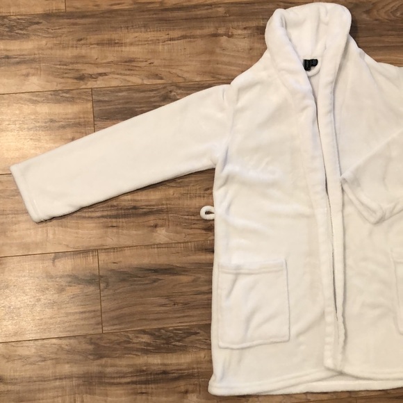 Soft White Robe - Picture 2 of 6